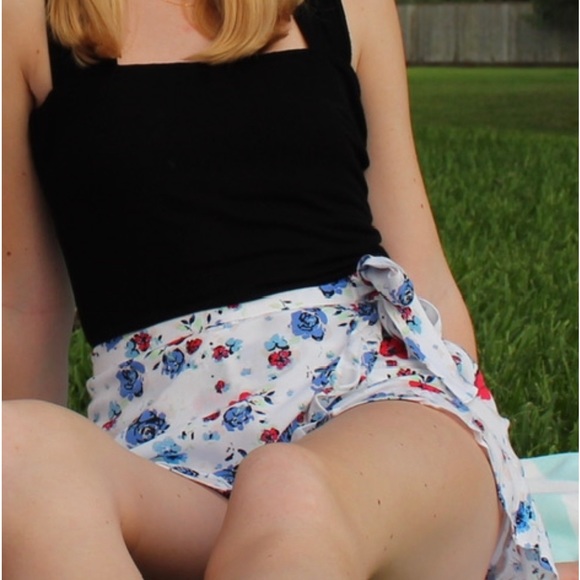 Free People Floral Wrap Skort - Picture 4 of 5